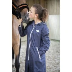 PÉNÉLOPE Blouson Rainday - Marine -Caval’Style Boutique blouson impermeable rainday marine 1 3