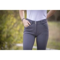 PÉNÉLOPE Pantalon D'Équitation Point Sellier - Gris Foncé 11 PÉNÉLOPE Pantalon D'Équitation Point Sellier - Gris Foncé -Caval’Style Boutique pantalon d equitation point sellier gris fonce 3
