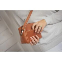 PÉNÉLOPE Sac Lalygold - Cognac 9 PÉNÉLOPE Sac Lalygold - Cognac -Caval’Style Boutique sac lalygold cognac 2