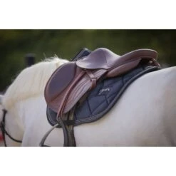 PÉNÉLOPE Tapis De Selle Eden By Pénélope New Strass - Noir -Caval’Style Boutique tapis de selle eden by penelope new strass noir 2