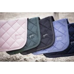 PÉNÉLOPE Tapis De Selle Eden By Pénélope New Strass - Rose Pâle 17 PÉNÉLOPE Tapis De Selle Eden By Pénélope New Strass - Rose Pâle -Caval’Style Boutique tapis de selle eden by penelope new strass rose pale 7